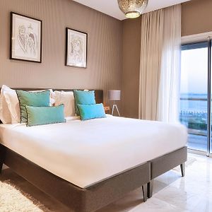Superior Suite King-Size Bed Balcony